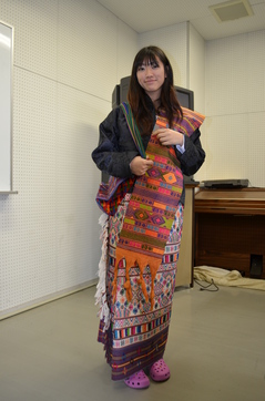 ブータン王国民族衣装 | 京都福祉専門学校【公式HP】